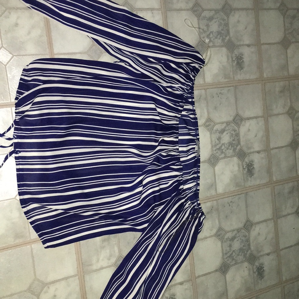 blouse - Picture 2 of 2